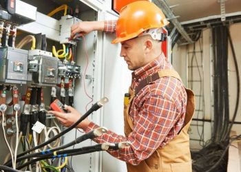 Why Choose A Commercial Electrician In Sydney For Your Business?