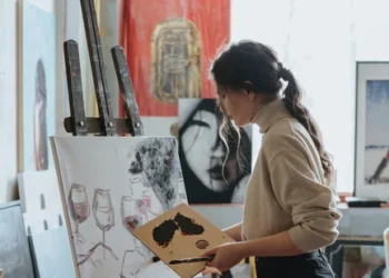 How to Create a Budget-Friendly Home Art Gallery